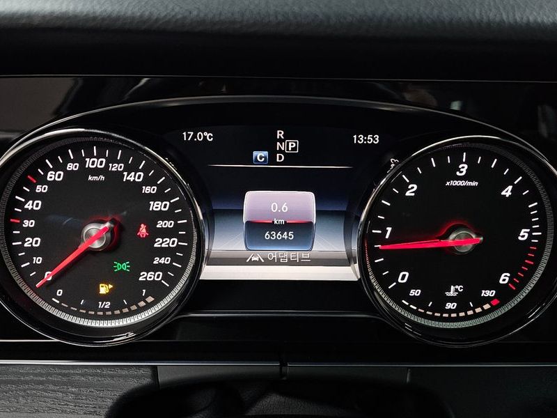 2018 Mercedes-Benz E-Class E220d 4MATIC Avantgarde photo 8