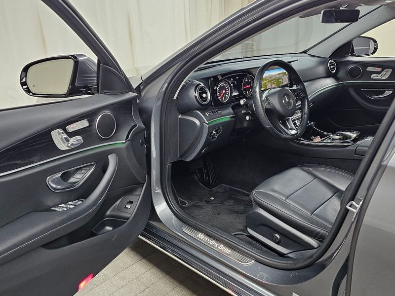 2018 Mercedes-Benz E-Class E220d 4MATIC Avantgarde photo 10