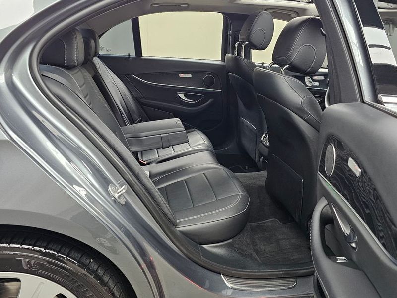 2018 Mercedes-Benz E-Class E220d 4MATIC Avantgarde photo 12