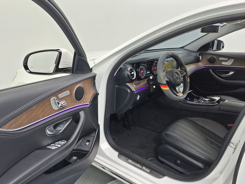 2018 Mercedes-Benz E-Class E220d Exclusive photo 10