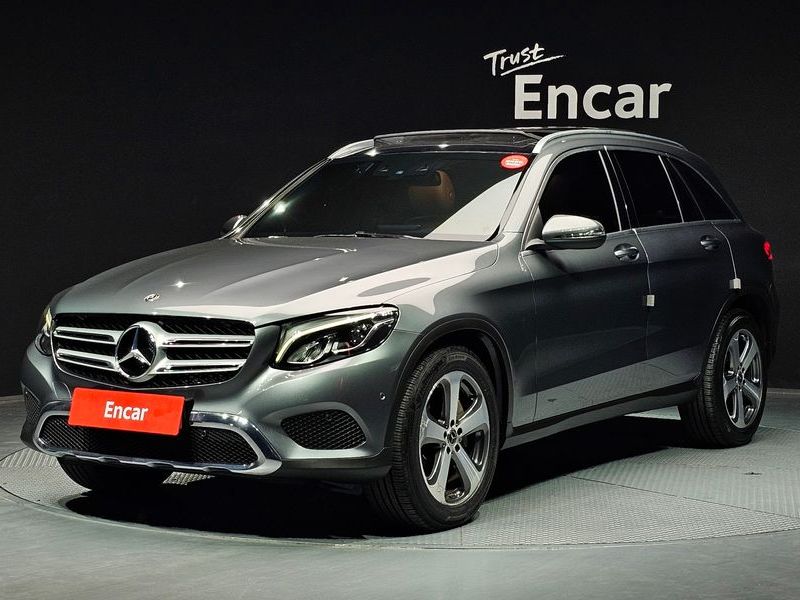 2018 Mercedes-Benz C-Class GLC220 d 4MATIC Premium photo 1