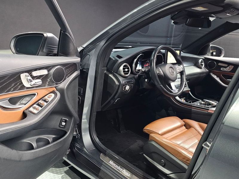 2018 Mercedes-Benz C-Class GLC220 d 4MATIC Premium photo 10