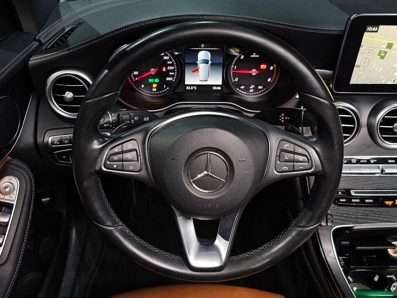 2018 Mercedes-Benz C-Class GLC220 d 4MATIC Premium photo 13