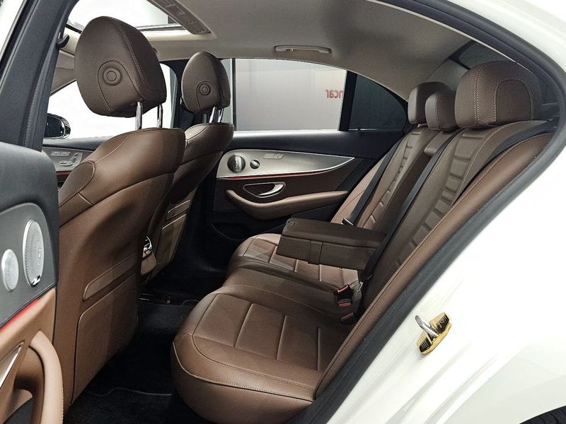 2018 Mercedes-Benz E-Class E300 AMG Line photo 12