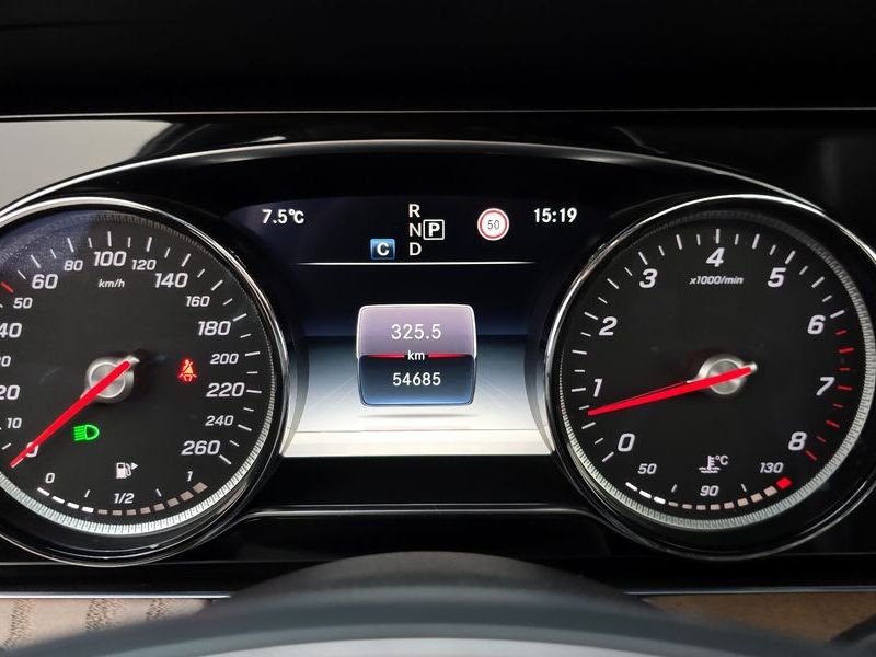 2018 Mercedes-Benz E-Class E300 Exclusive photo 8
