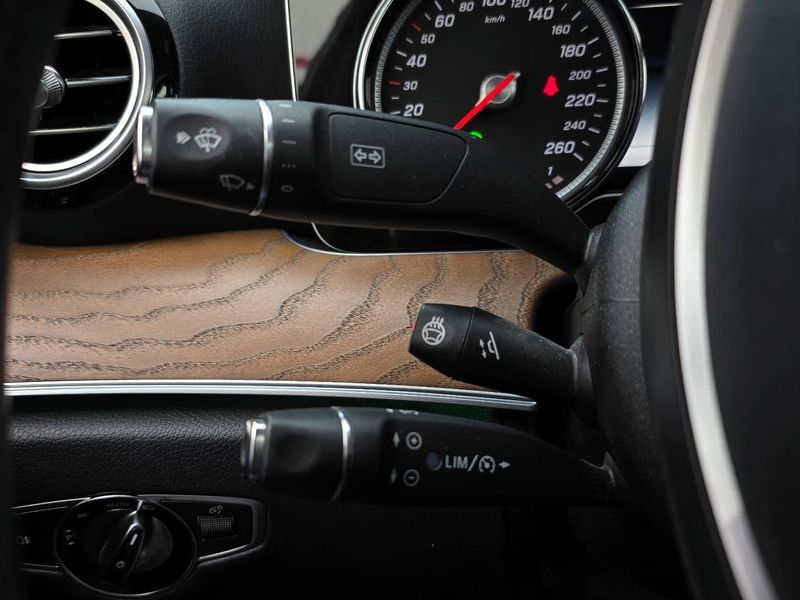 2018 Mercedes-Benz E-Class E300 Exclusive photo 17
