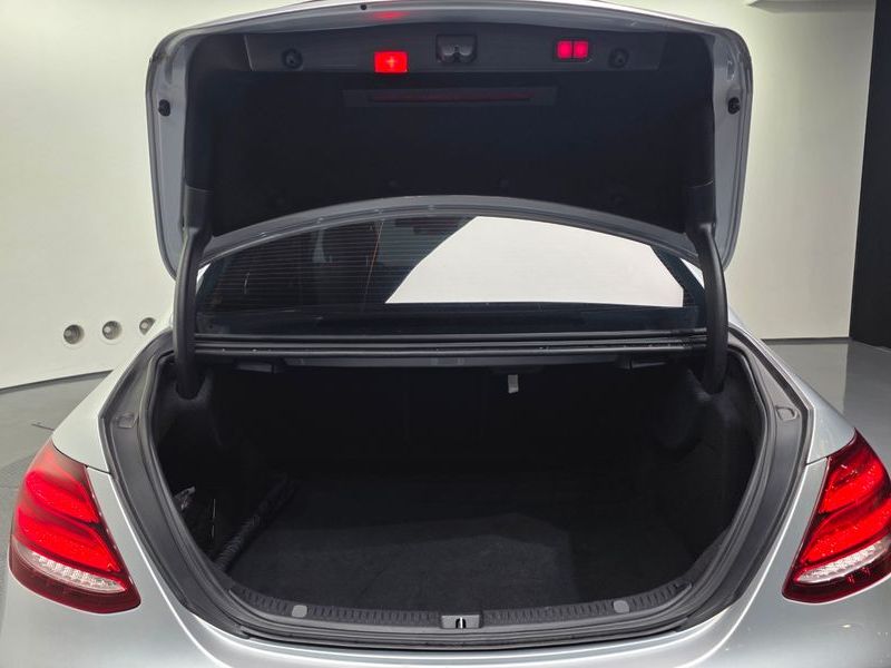 2018 Mercedes-Benz E-Class E300 4MATIC Avnatgarde photo 20