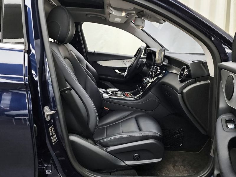 2018 Mercedes-Benz C-Class GLC220 d 4MATIC Coupe photo 11