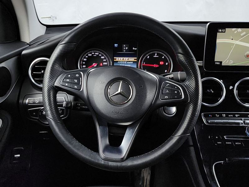 2018 Mercedes-Benz C-Class GLC220 d 4MATIC Coupe photo 13