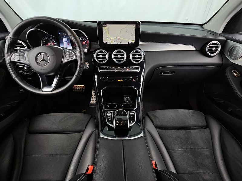 2019 Mercedes-Benz C-Class GLC300 4MATIC AMG Line photo 7