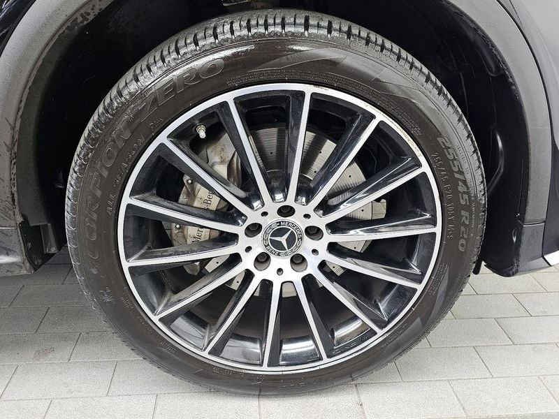 2019 Mercedes-Benz C-Class GLC300 4MATIC AMG Line photo 21