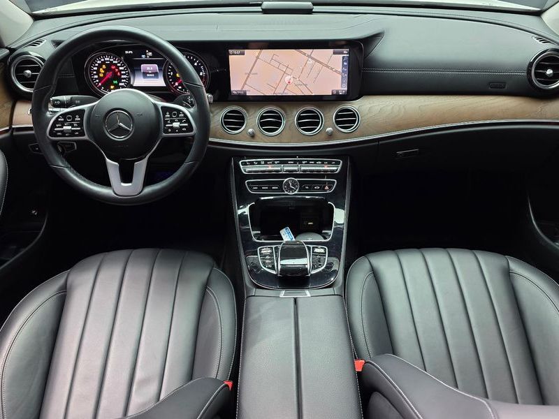2019 Mercedes-Benz E-Class E220d 4MATIC Exclusive photo 7