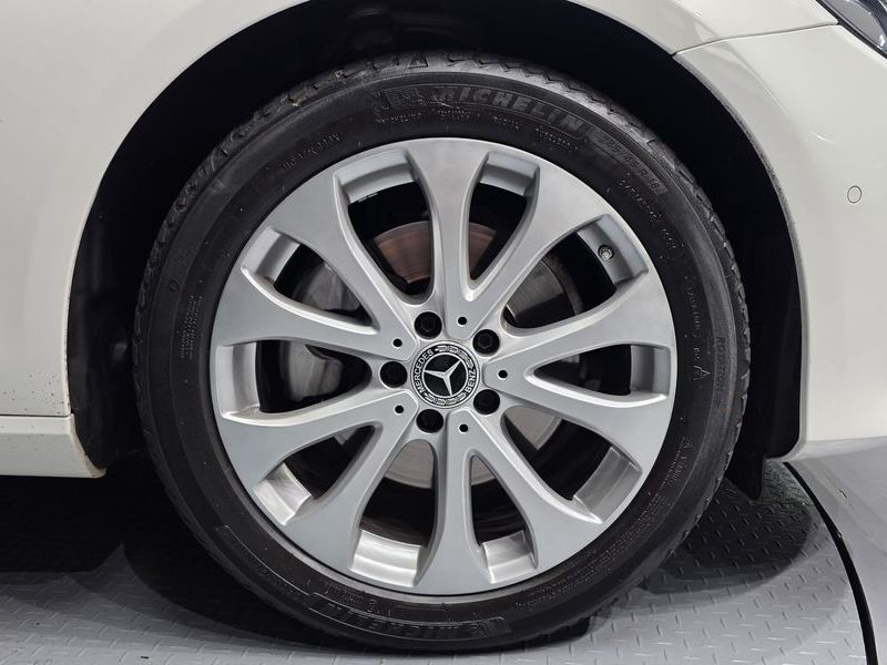 2019 Mercedes-Benz E-Class E220d 4MATIC Exclusive photo 21