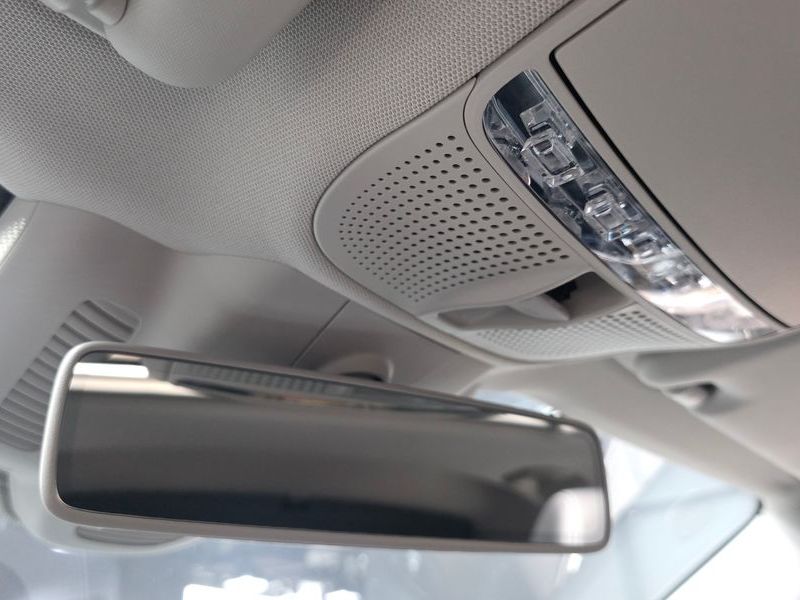2019 Mercedes-Benz E-Class E300 4MATIC Exclusive photo 20