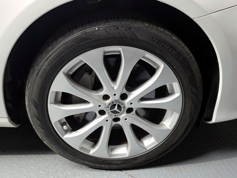 2019 Mercedes-Benz E-Class E300 4MATIC Exclusive photo 21