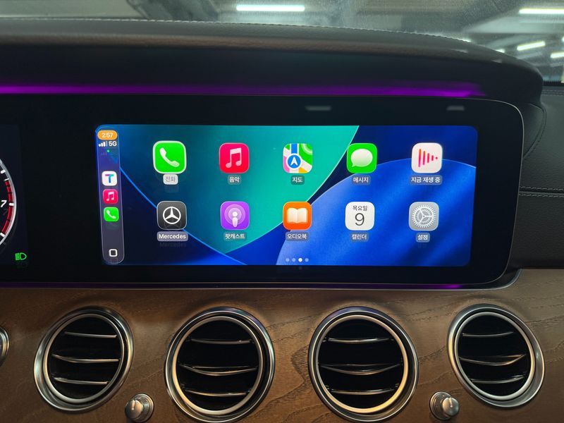 2019 Mercedes-Benz E-Class E300 4MATIC Exclusive photo 14