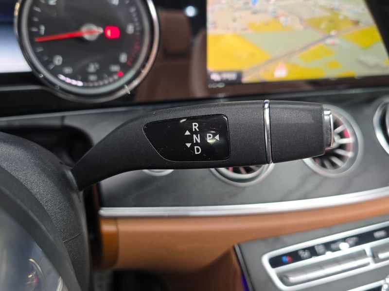 2019 Mercedes-Benz E-Class E220d Cabriolet photo 9