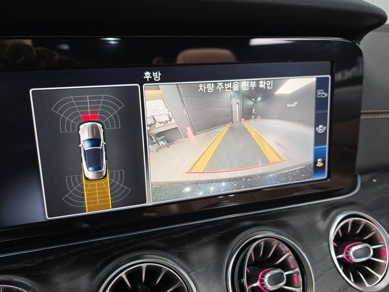 2019 Mercedes-Benz E-Class E220d Cabriolet photo 14