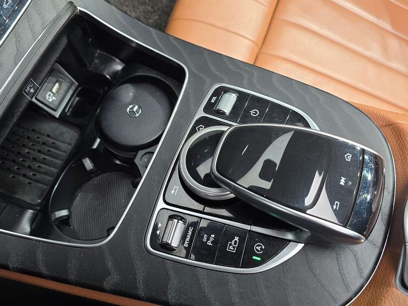 2019 Mercedes-Benz E-Class E220d Cabriolet photo 18