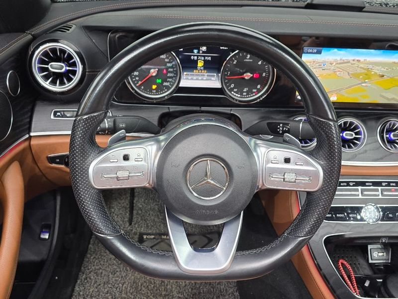 2019 Mercedes-Benz E-Class E220d Cabriolet photo 26