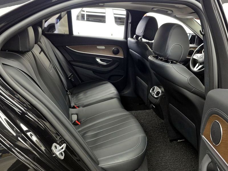 2019 Mercedes-Benz E-Class E220d Exclusive photo 11
