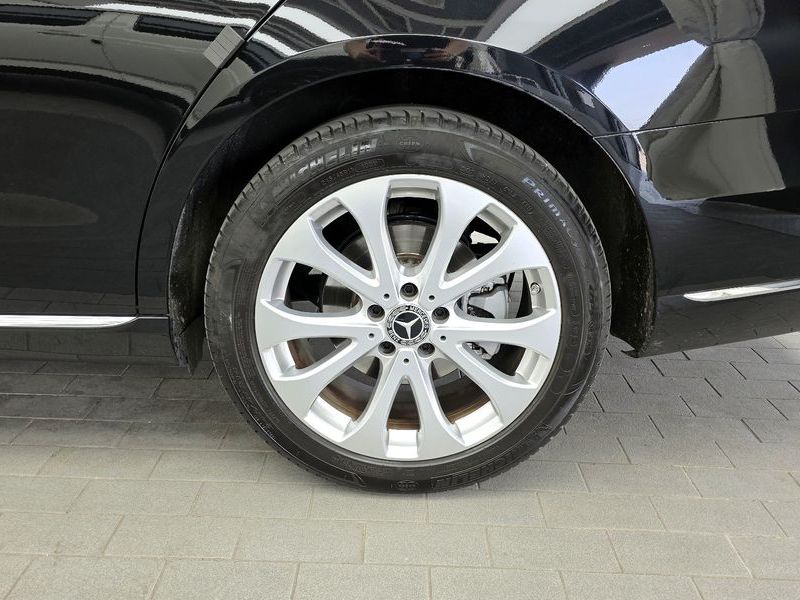 2019 Mercedes-Benz E-Class E220d Exclusive photo 21