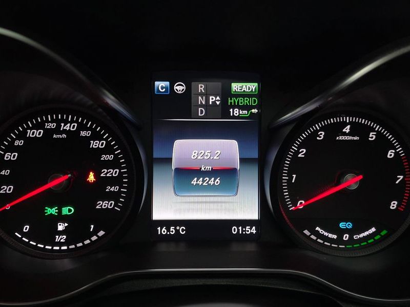 2019 Mercedes-Benz C-Class GLC350e 4MATIC Premium photo 8