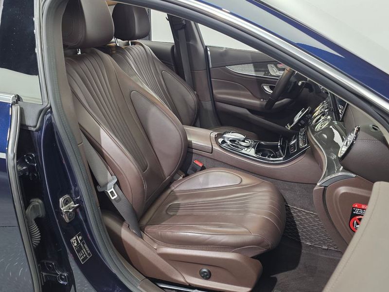 2019 Mercedes-Benz S-Class CLS300d AMG Line photo 12