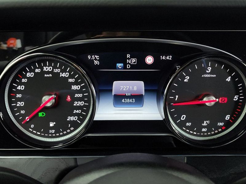 2019 Mercedes-Benz E-Class E220d Coupe photo 8