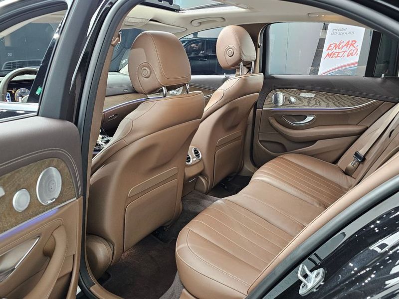 2019 Mercedes-Benz E-Class E300 4MATIC Exclusive photo 26