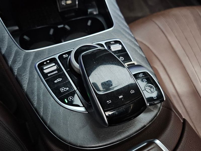 2019 Mercedes-Benz S-Class CLS400d 4MATIC photo 18