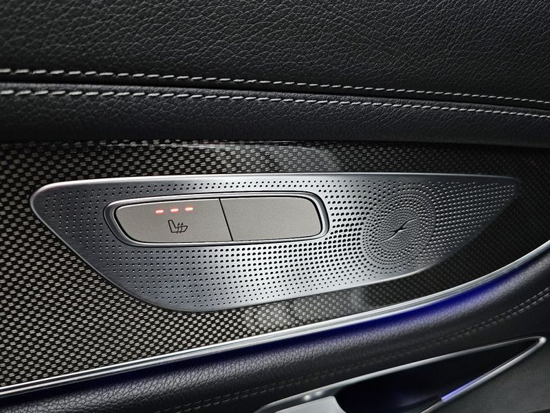 2019 Mercedes-Benz S-Class CLS400d 4MATIC AMG Line photo 17