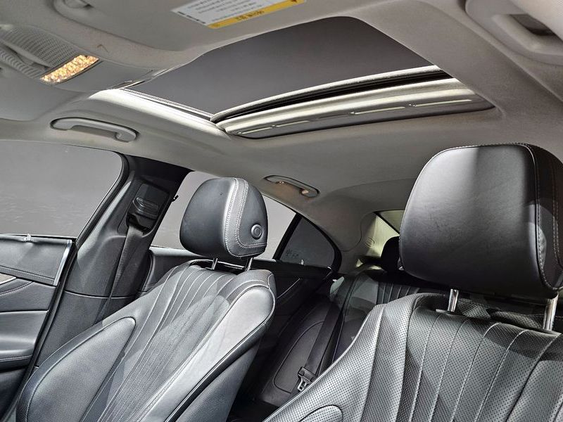 2019 Mercedes-Benz S-Class CLS400d 4MATIC AMG Line photo 18