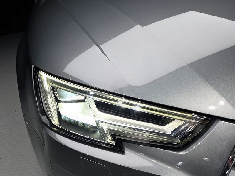 2018 Audi A4 30 TDI Premium photo 22