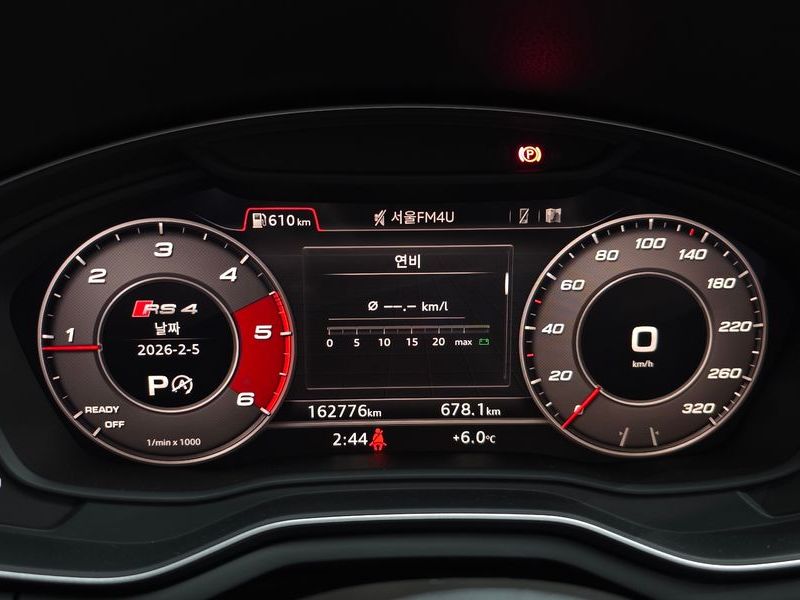 2018 Audi A4 30 TDI Premium photo 8