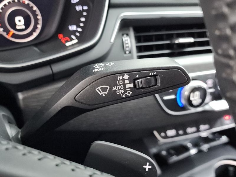 2018 Audi A4 35 TDI Premium photo 12