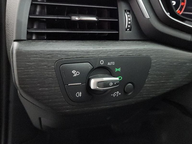 2018 Audi A4 35 TDI Premium photo 30