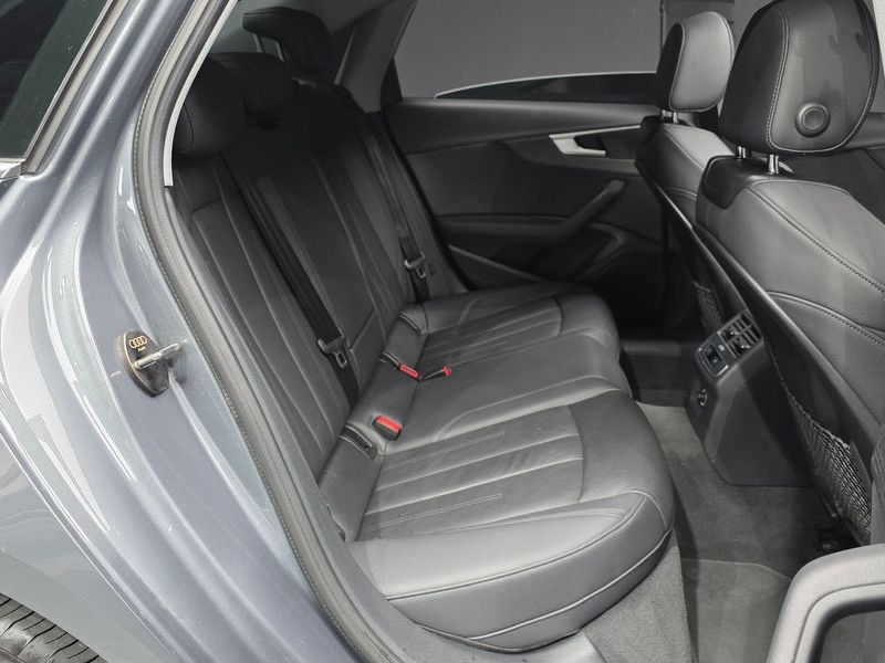 2018 Audi A4 35 TDI Premium photo 12