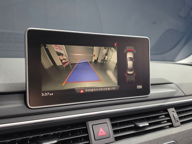 2018 Audi A4 35 TDI Premium photo 15