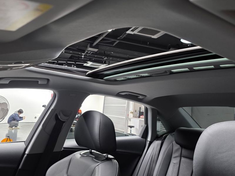 2018 Audi A4 35 TDI Premium photo 17