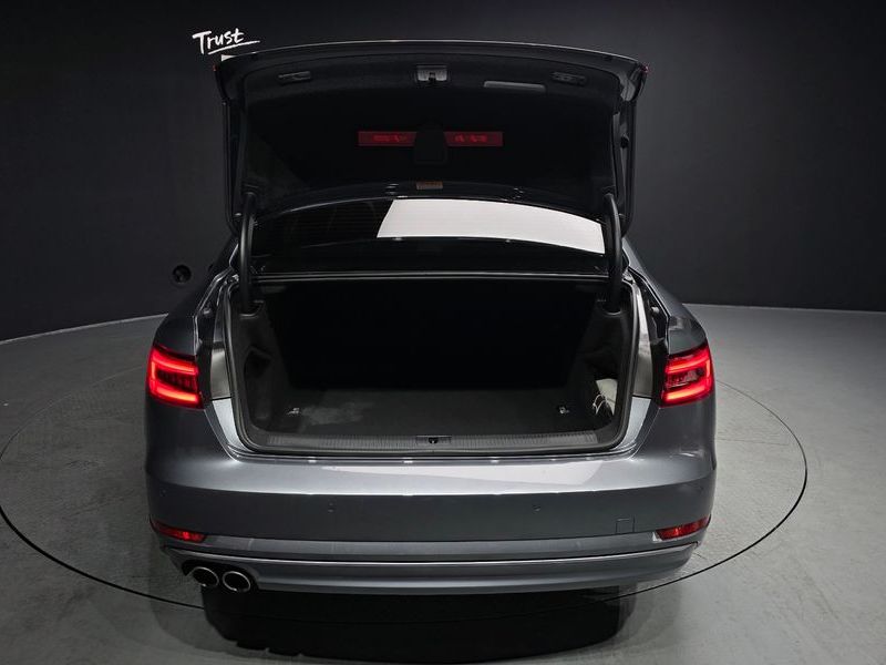 2018 Audi A4 35 TDI Premium photo 20