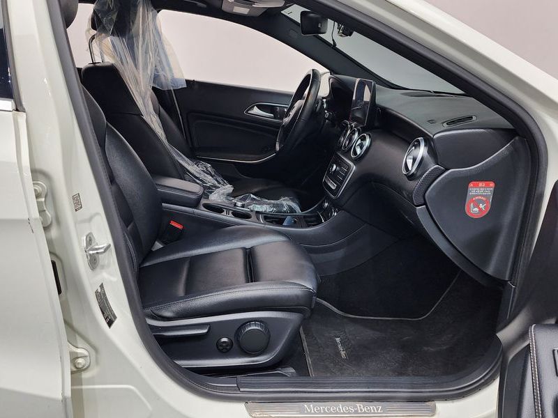 2018 Mercedes-Benz A-Class A200 photo 11