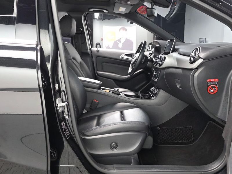 2018 Mercedes-Benz B-클래스 W246 B200 d photo 26