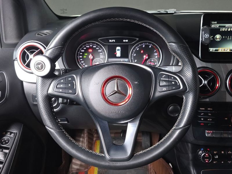 2018 Mercedes-Benz B-클래스 W246 B220 photo 11