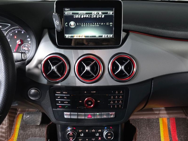2018 Mercedes-Benz B-클래스 W246 B220 photo 12