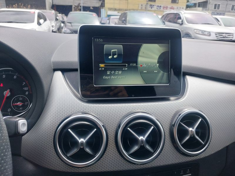 2018 Mercedes-Benz B-클래스 W246 B220 photo 7