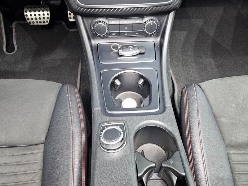 2018 Mercedes-Benz A-Class A200 AMG Line photo 16
