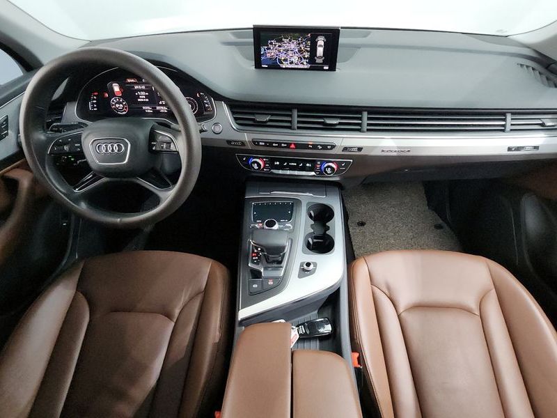 2019 Audi Q7 45 TFSI Quattro photo 7