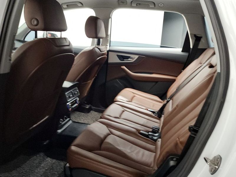 2019 Audi Q7 45 TFSI Quattro photo 27