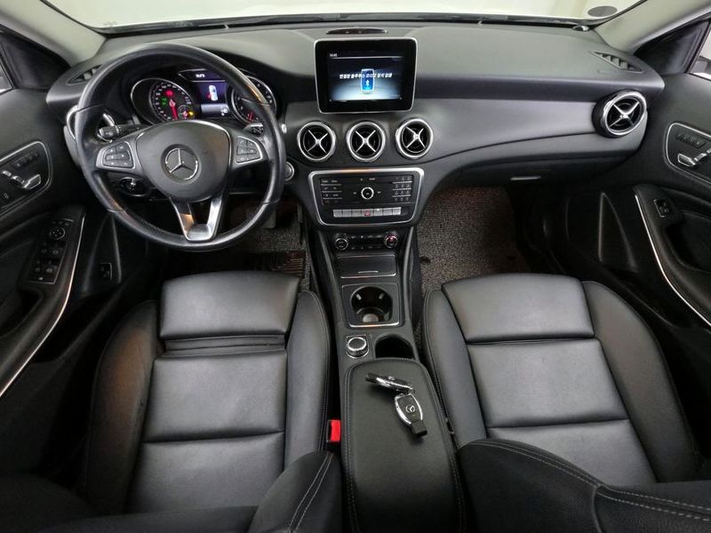 2019 Mercedes-Benz A-Class GLA220 photo 7